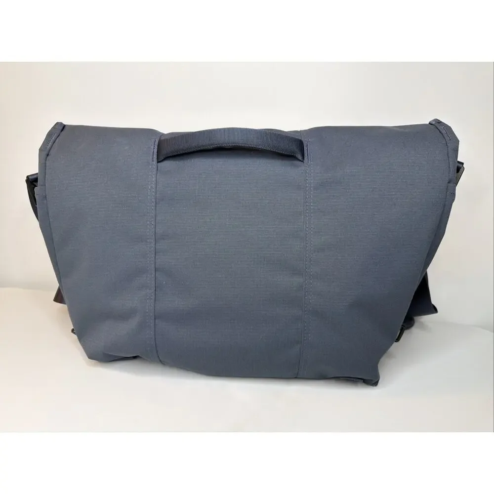 NWOT Timbuk2 Flight Classic Messenger Bag Nautical Medium Limited Edition Color